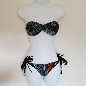 Quintsoul NWOT dark string bikini set XS/S
